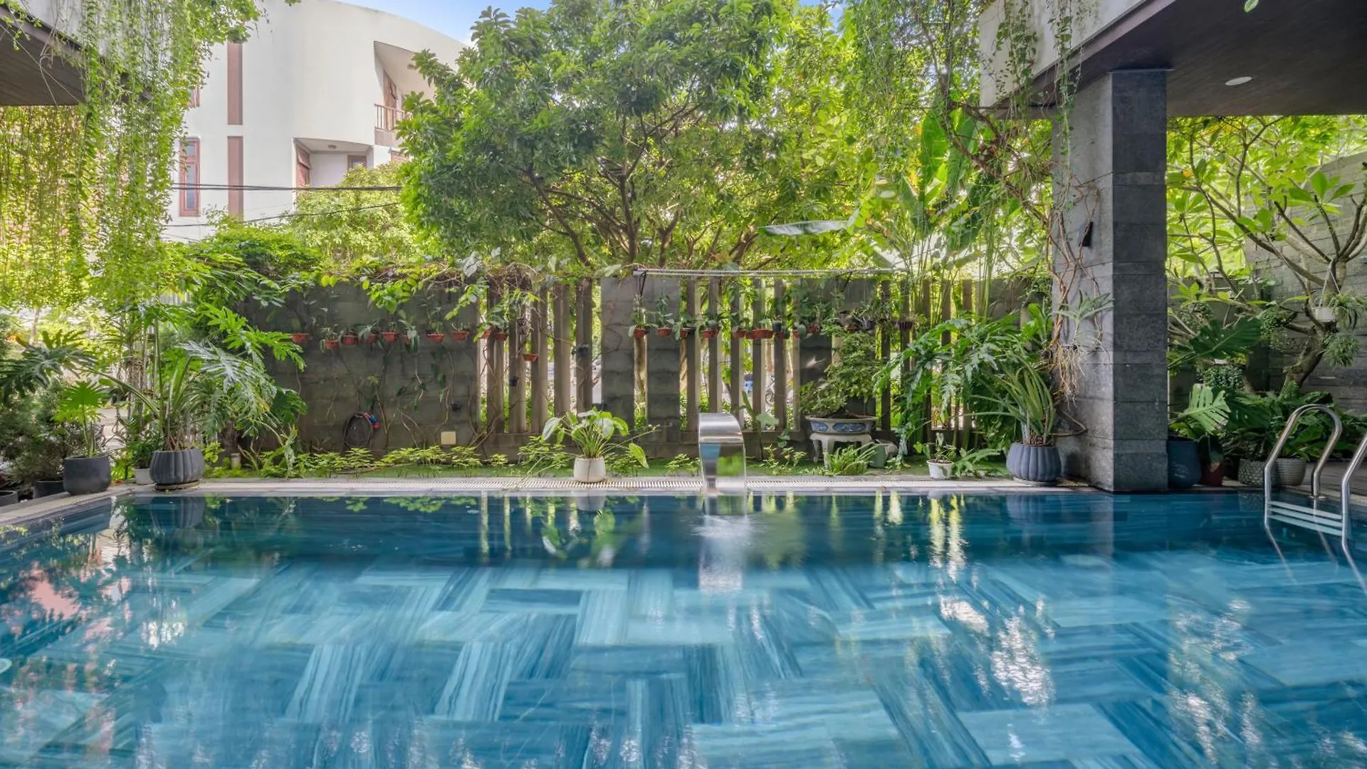 Luat Anh 88 Hotel & Apartment Da Nang